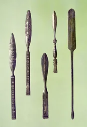 Augenarztinstrumente, ca. 270